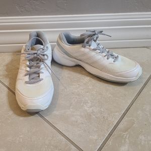 Adidas Bercuda 3 Women's Tennis Court Shoes in White/Gray